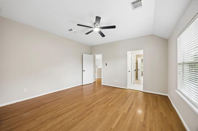 7535 Guinevere Drive, Sugar Land, TX 77479