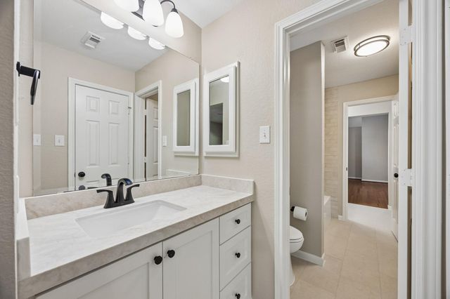 7535 Guinevere Drive, Sugar Land, TX 77479