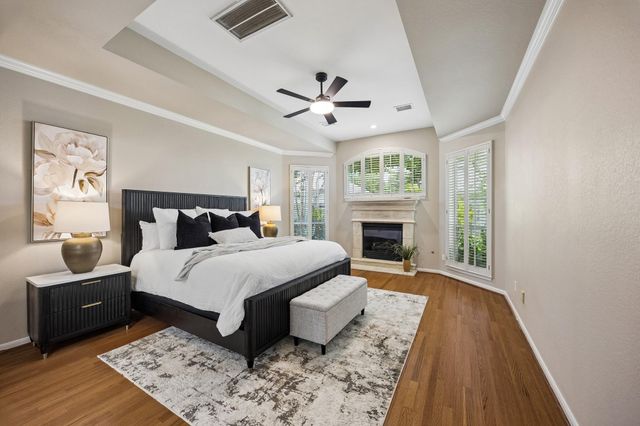 7535 Guinevere Drive, Sugar Land, TX 77479