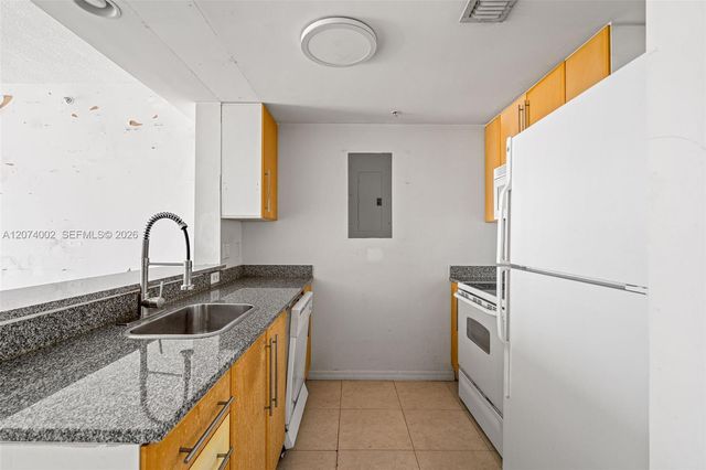 275 NE 18th Street 1803, Miami, FL 33132