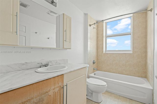 275 NE 18th Street 1803, Miami, FL 33132