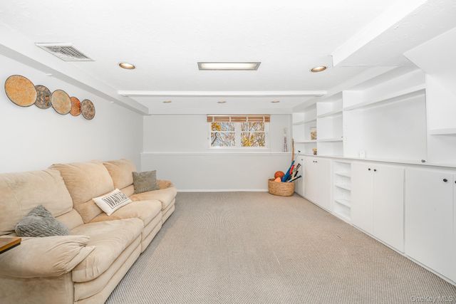 3738 Regent Lane, Wantagh, NY 11793