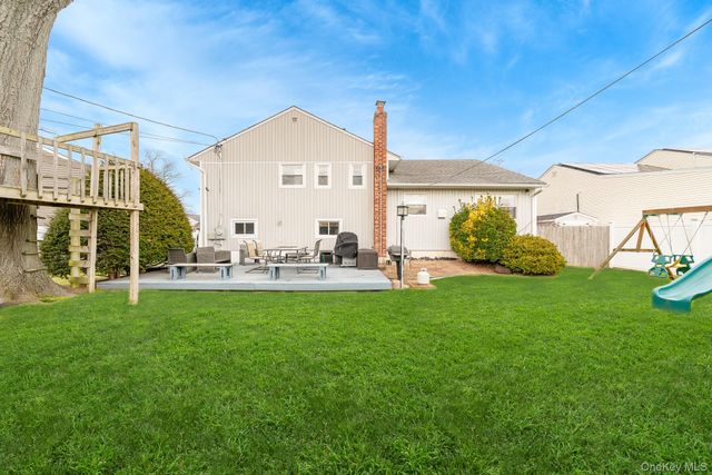 3738 Regent Lane, Wantagh, NY 11793