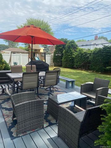 3738 Regent Lane, Wantagh, NY 11793