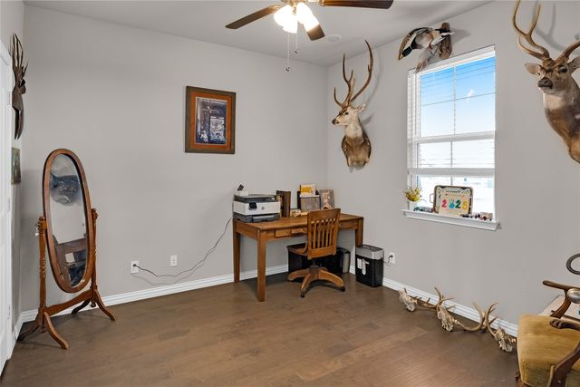 308 Olde Knoll Place, Rio Vista, TX 76093