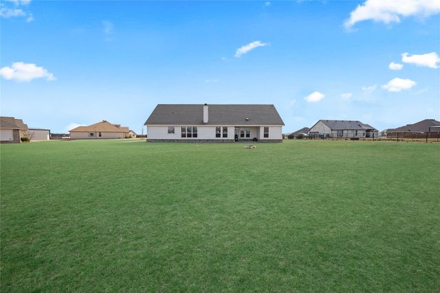 308 Olde Knoll Place, Rio Vista, TX 76093