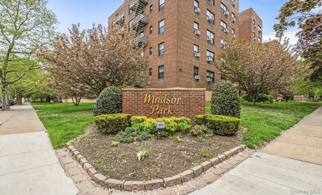 212-04 75th Avenue, Oakland Gardens, NY 11364