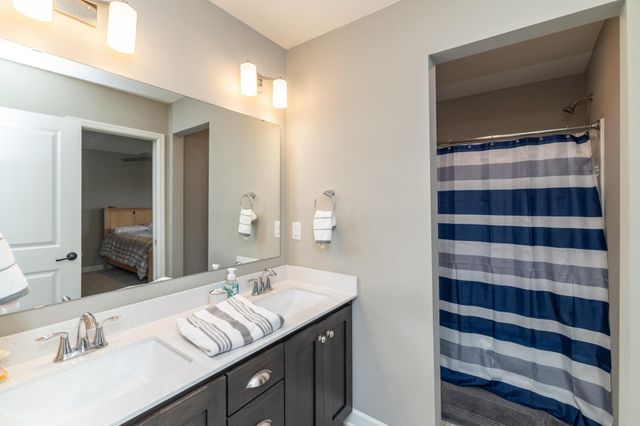 6598 Alverno Lane, Inver Grove Heights, MN 55077