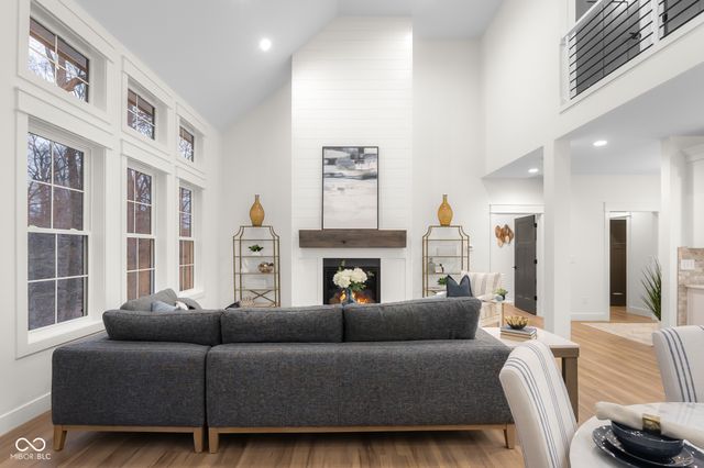 5166 Oak Ridge Trail, Columbus, IN 47201