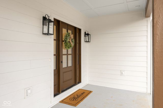 5166 Oak Ridge Trail, Columbus, IN 47201