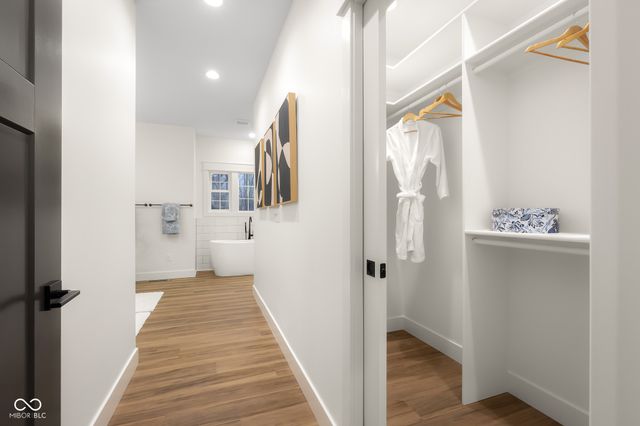 5166 Oak Ridge Trail, Columbus, IN 47201