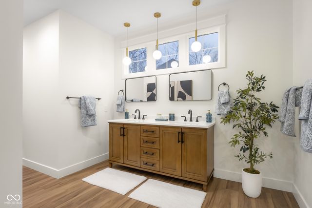 5166 Oak Ridge Trail, Columbus, IN 47201