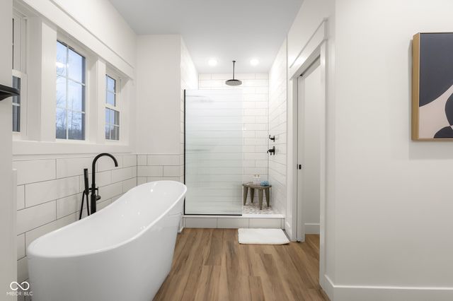 5166 Oak Ridge Trail, Columbus, IN 47201