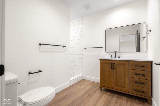 5166 Oak Ridge Trail, Columbus, IN 47201