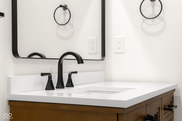 5166 Oak Ridge Trail, Columbus, IN 47201