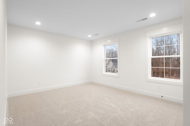 5166 Oak Ridge Trail, Columbus, IN 47201