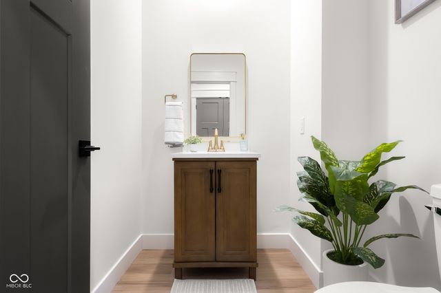 5166 Oak Ridge Trail, Columbus, IN 47201