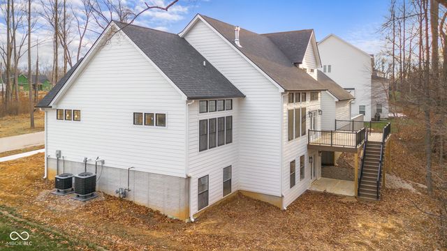 5166 Oak Ridge Trail, Columbus, IN 47201