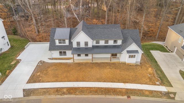 5166 Oak Ridge Trail, Columbus, IN 47201