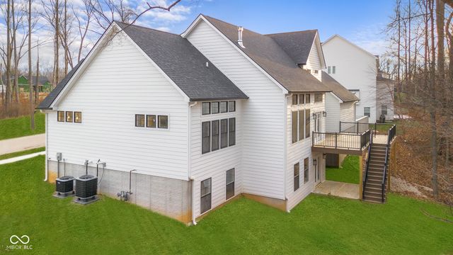 5166 Oak Ridge Trail, Columbus, IN 47201