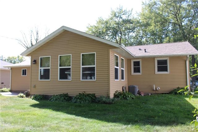 2517 Blakeley Avenue, Eau Claire, WI 54701