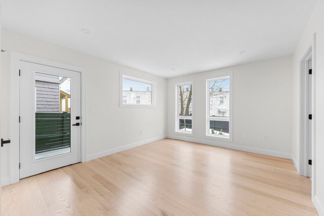 595 Broadway 303, Somerville, MA 02145