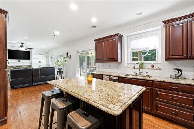 1421 Sutters Drive, Lawrenceville, GA 30045