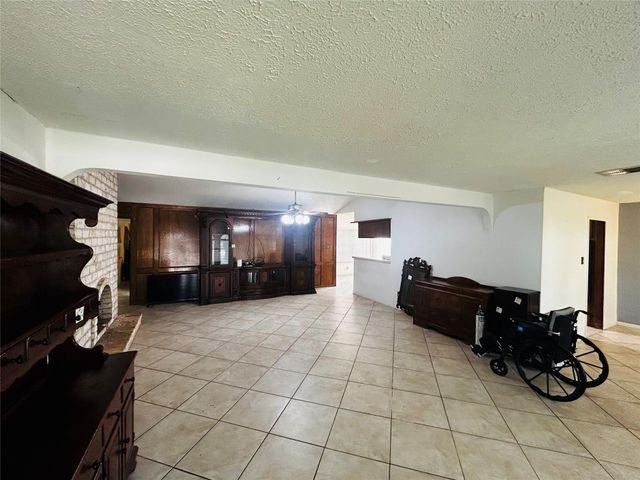 10715 Sagegreen Drive, Houston, TX 77089