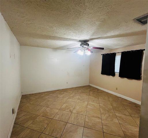10715 Sagegreen Drive, Houston, TX 77089