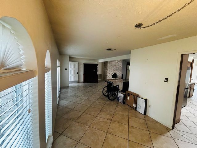 10715 Sagegreen Drive, Houston, TX 77089