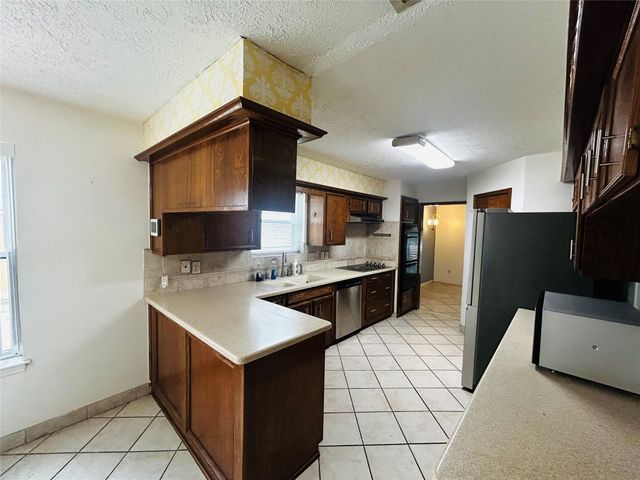 10715 Sagegreen Drive, Houston, TX 77089