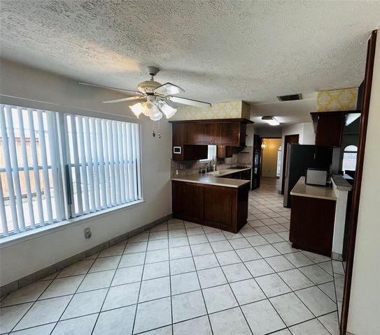10715 Sagegreen Drive, Houston, TX 77089