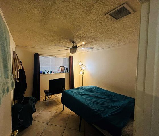 10715 Sagegreen Drive, Houston, TX 77089