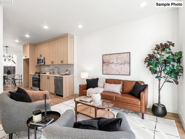 1869 Se Tacoma St 5, Portland, OR 97202