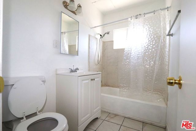 8150 Sepulveda Place 3, Panorama City, CA 91402