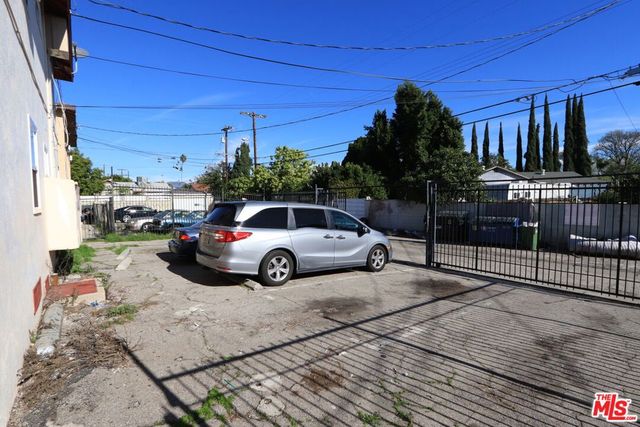 8150 Sepulveda Place 3, Panorama City, CA 91402