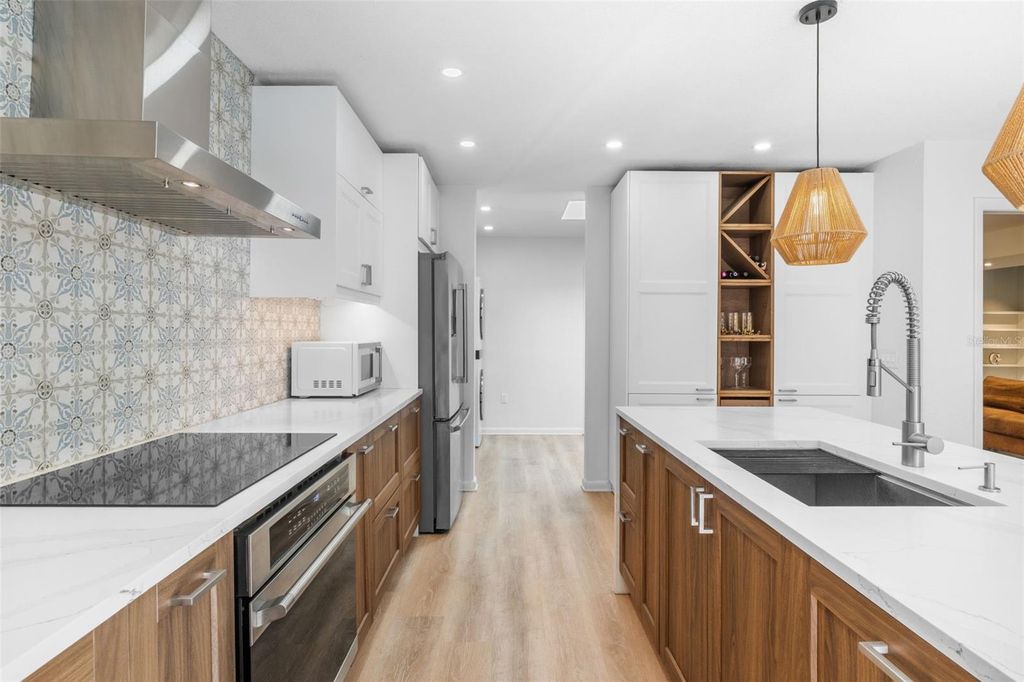 Image 15 of property listing at 1865 NORTH STREET, Longwood, FL 32750