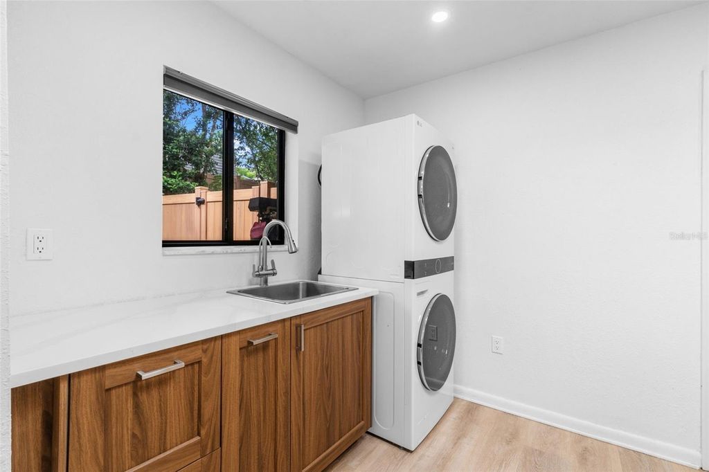 Image 24 of property listing at 1865 NORTH STREET, Longwood, FL 32750