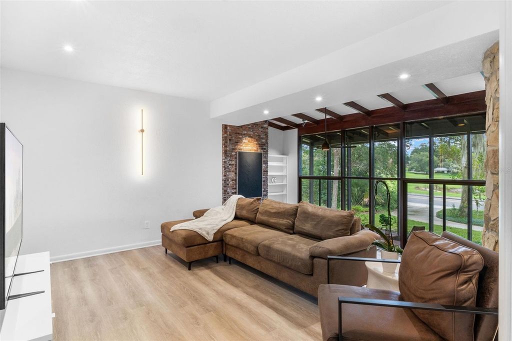 Image 25 of property listing at 1865 NORTH STREET, Longwood, FL 32750