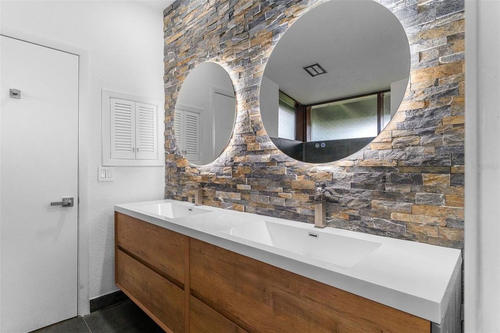 Image 34 of property listing at 1865 NORTH STREET, Longwood, FL 32750