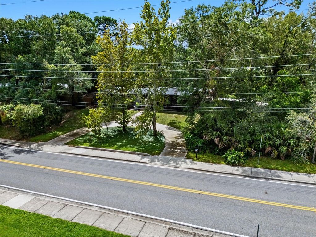 Image 55 of property listing at 1865 NORTH STREET, Longwood, FL 32750