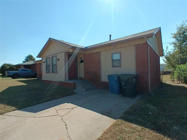 212 W Rose Drive, Midwest City, OK 73110