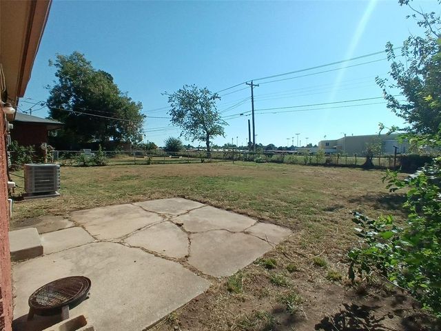 212 W Rose Drive, Midwest City, OK 73110