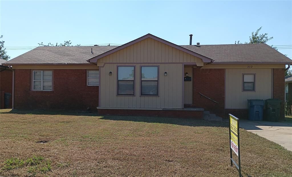 212 W Rose Drive, Midwest City, OK 73110