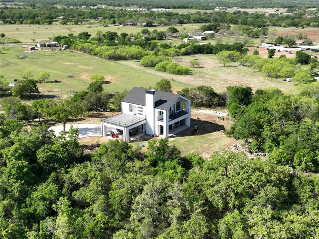215 Lori Drive, Mineral Wells, TX 76067