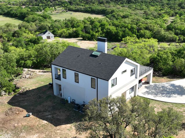 215 Lori Drive, Mineral Wells, TX 76067