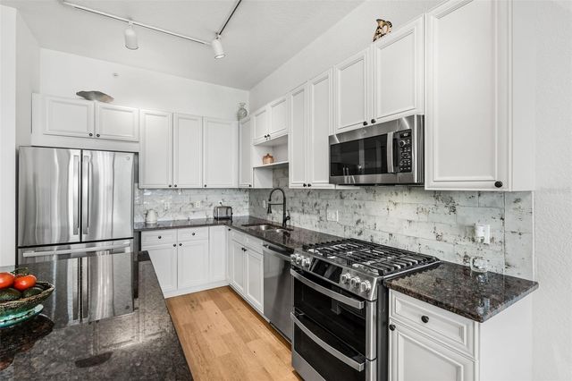 150 E ROBINSON STREET 3208, Orlando, FL 32801