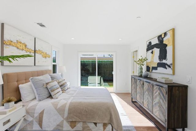 2512 Farrington Way, East Palo Alto, CA 94303