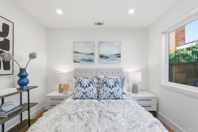 2512 Farrington Way, East Palo Alto, CA 94303