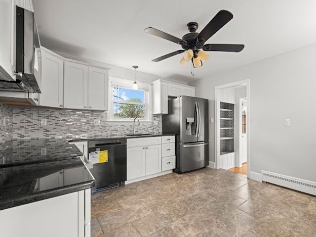 91 Haven Ave, Chicopee, MA 01013